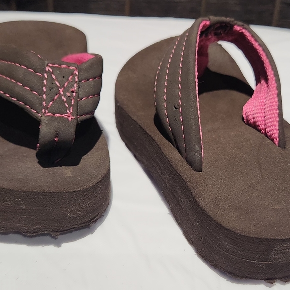 🌟 10/10⭐️ Brown n pink Flip flops - Picture 4 of 6